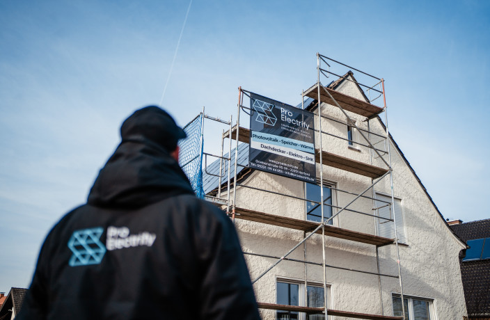 Beispielarbeit von ProElectrify AG - veröffentlicht auf Dachdecker.com